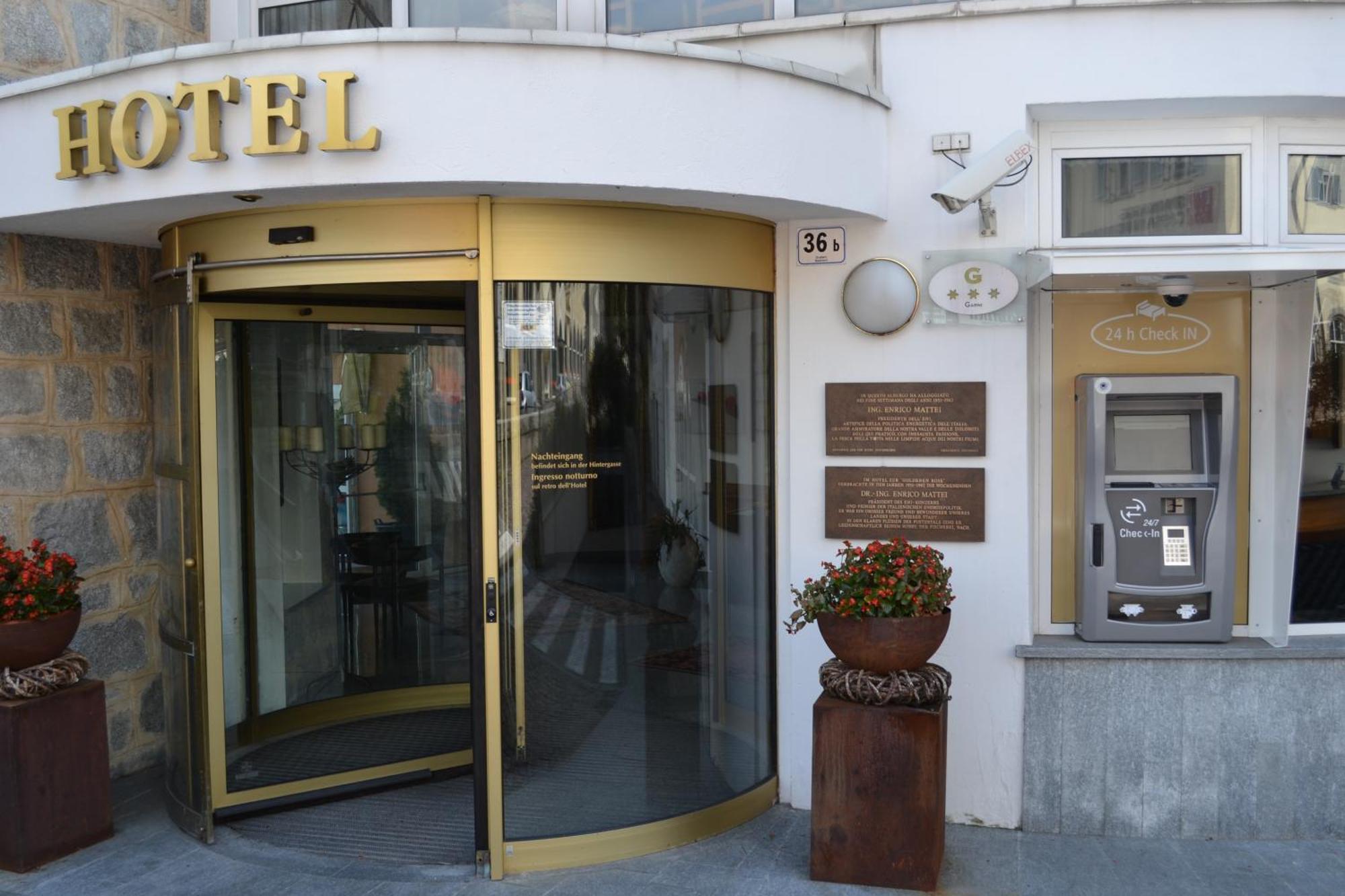 Hotel Goldene Rose ブルーニコ エクステリア 写真